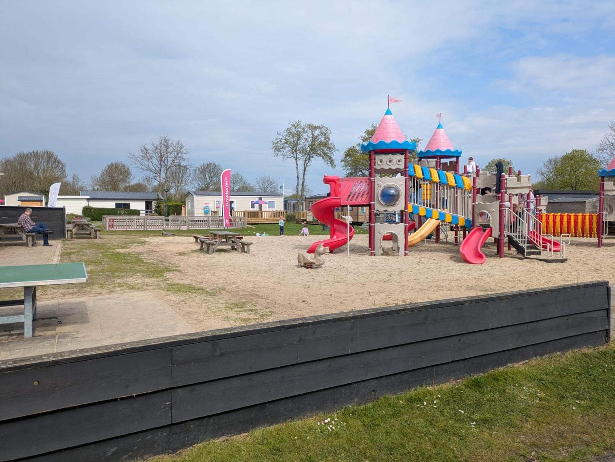 Zeewave I 6 Personen I I Niederlande Appartement Renesse